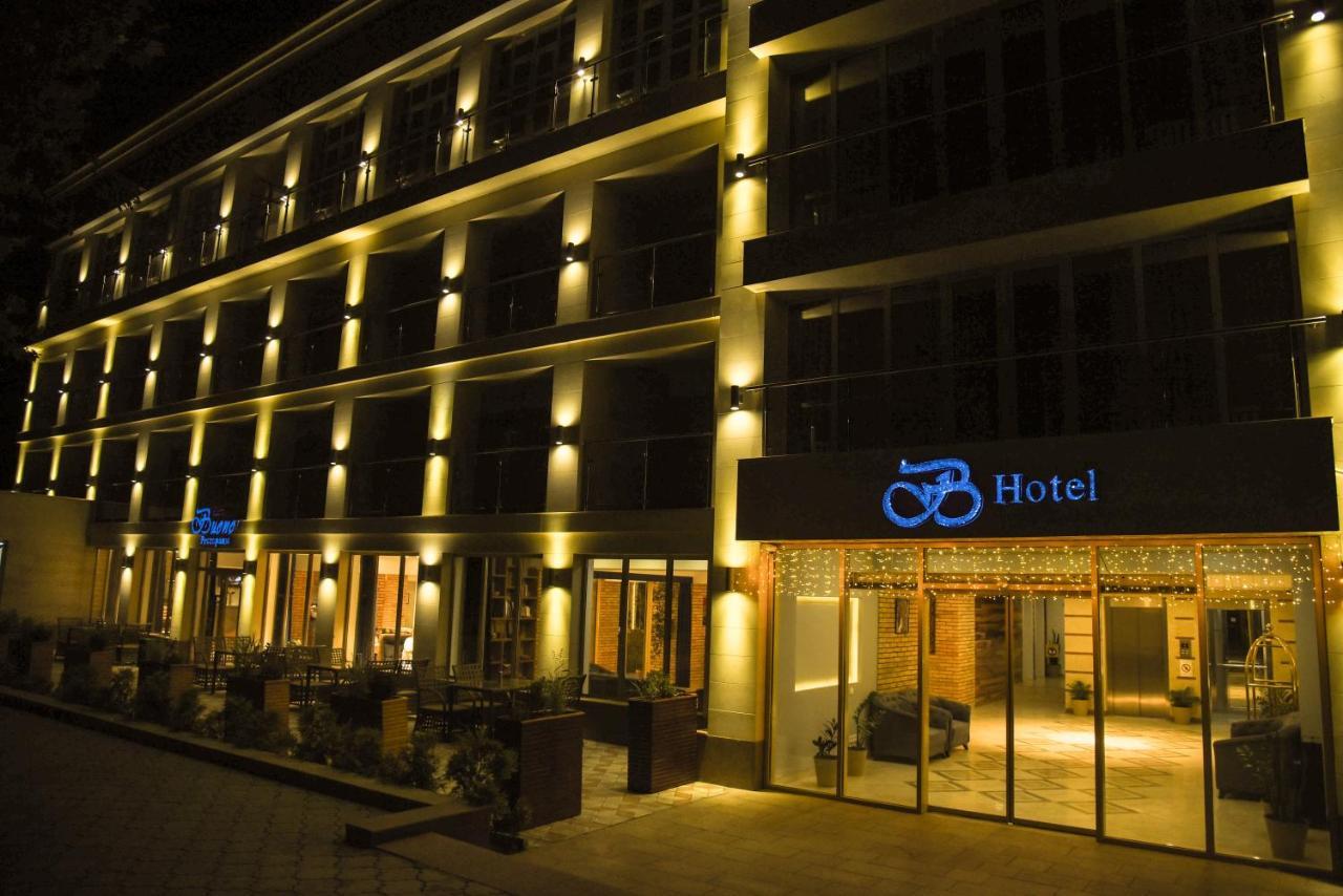 B Hotel Bishkek Exterior foto