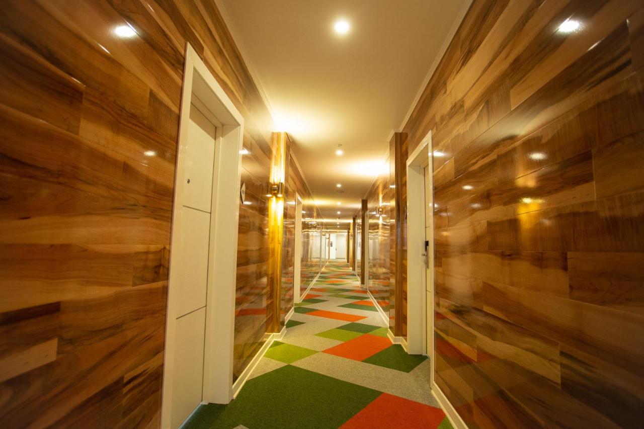 B Hotel Bishkek Exterior foto