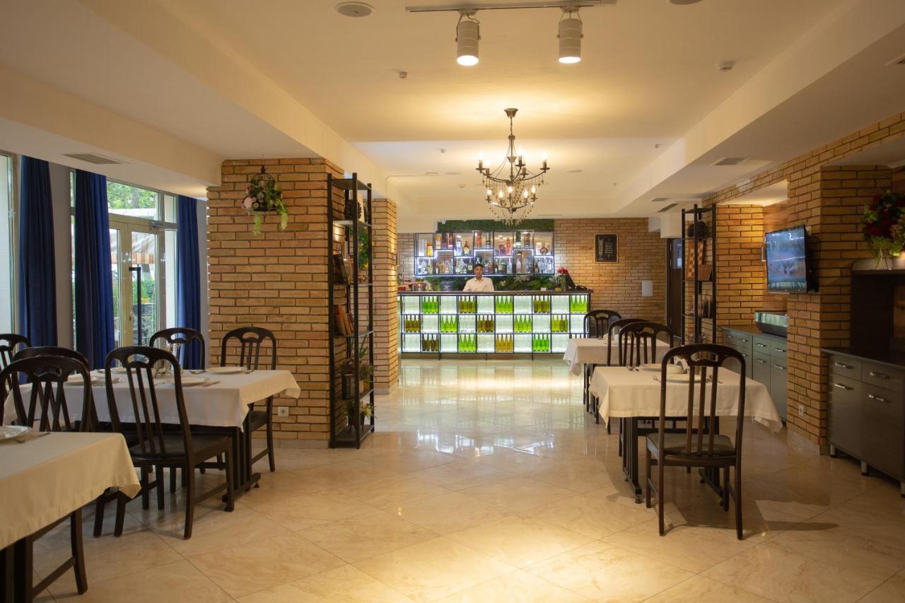 B Hotel Bishkek Exterior foto