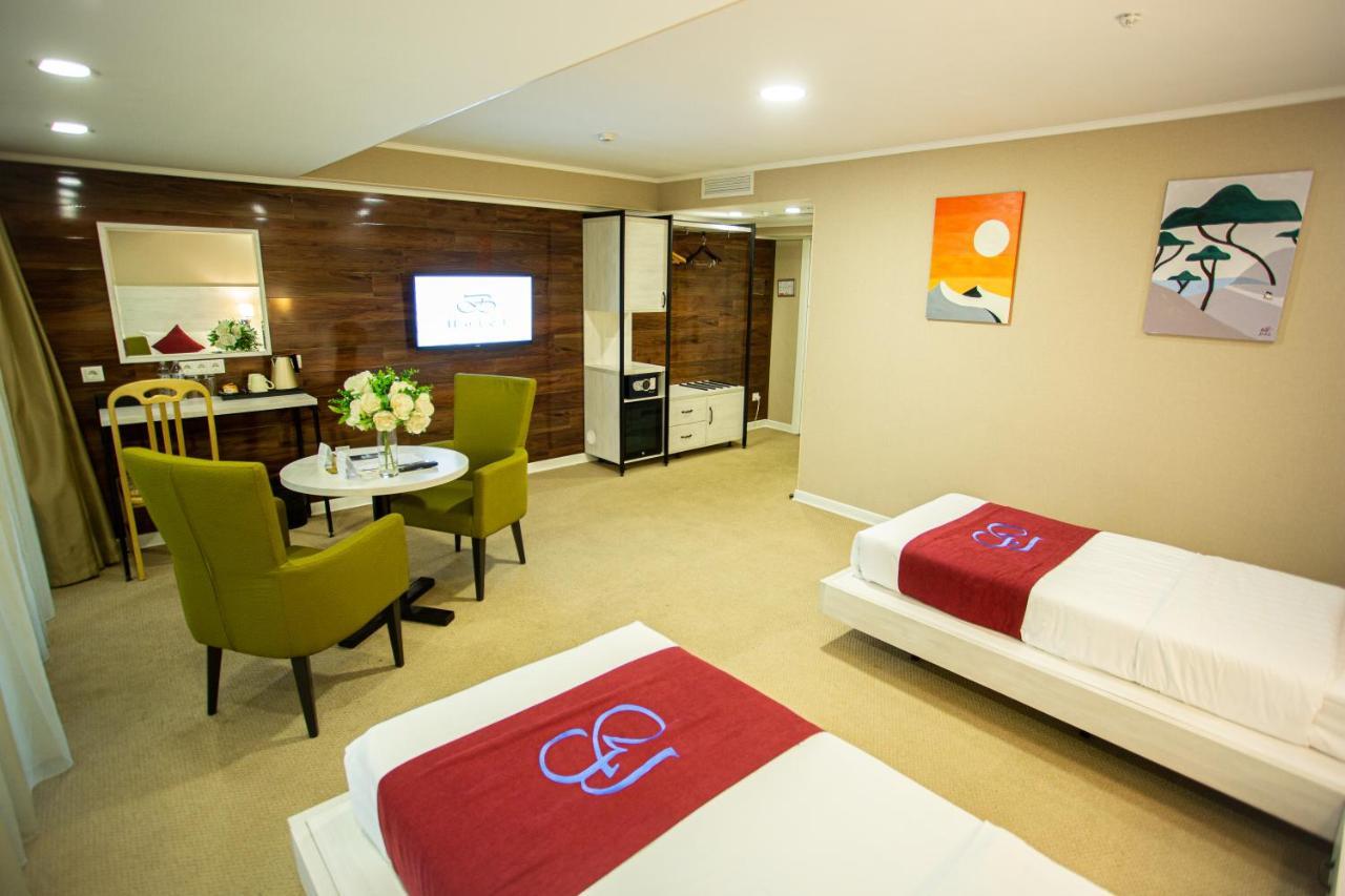 B Hotel Bishkek Exterior foto