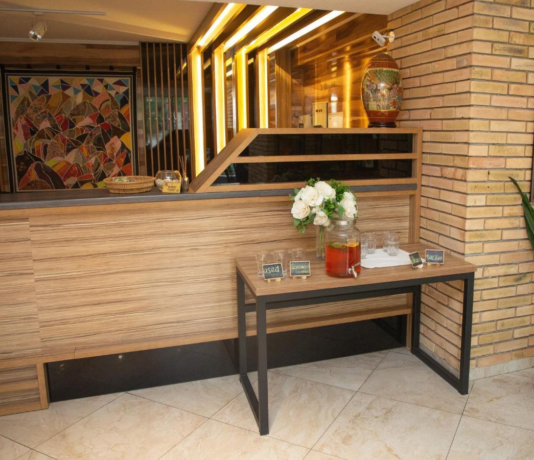B Hotel Bishkek Exterior foto