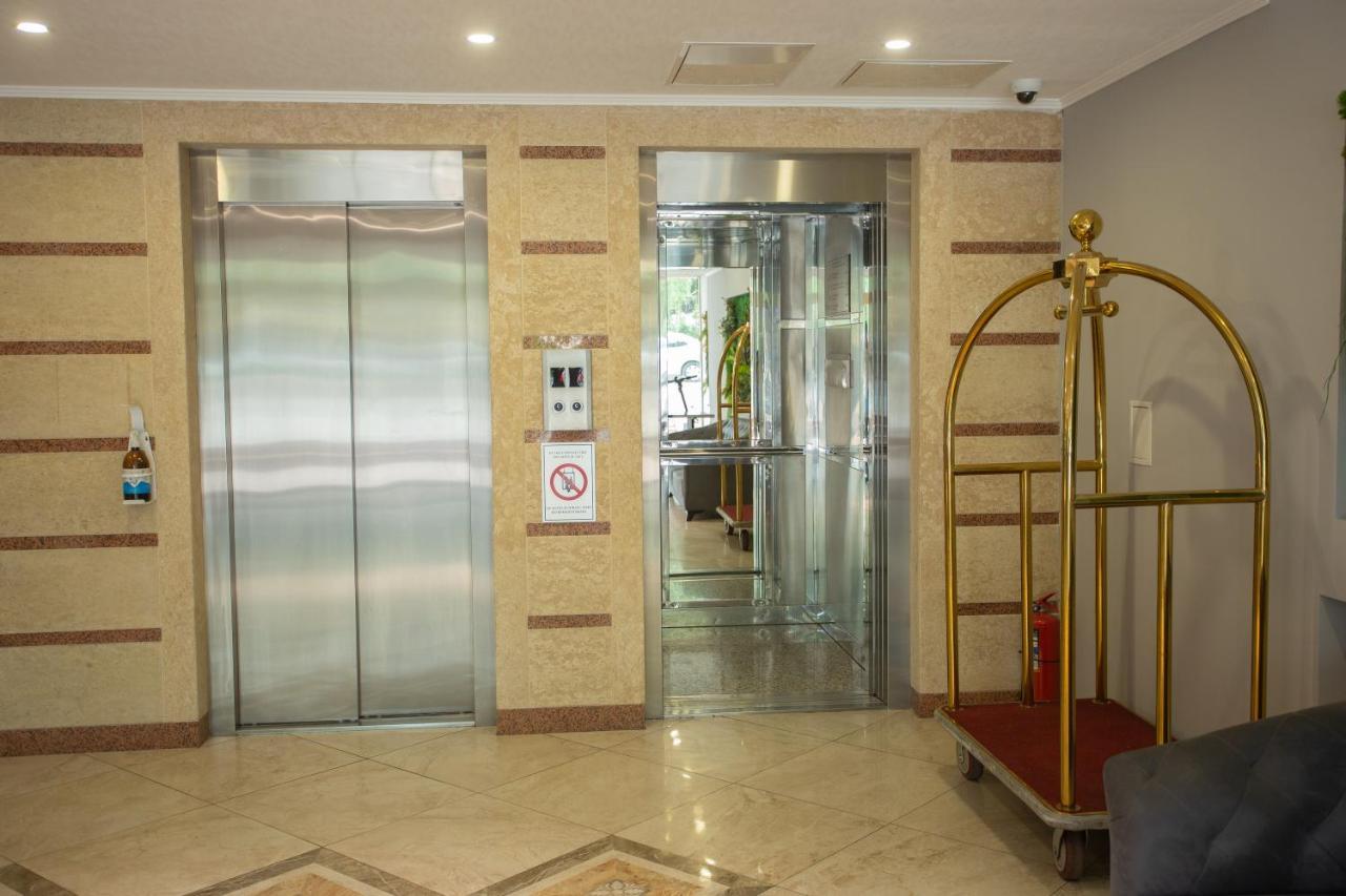 B Hotel Bishkek Exterior foto